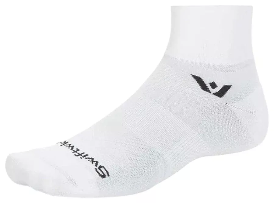 Swiftwick Aspire Quarter Crew Socks - Circuit White