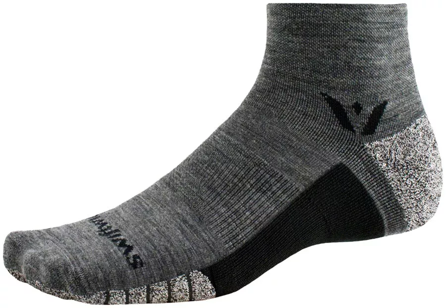 Swiftwick Flite XT Trail Quarter Crew Socks - 2" Heather Medium
